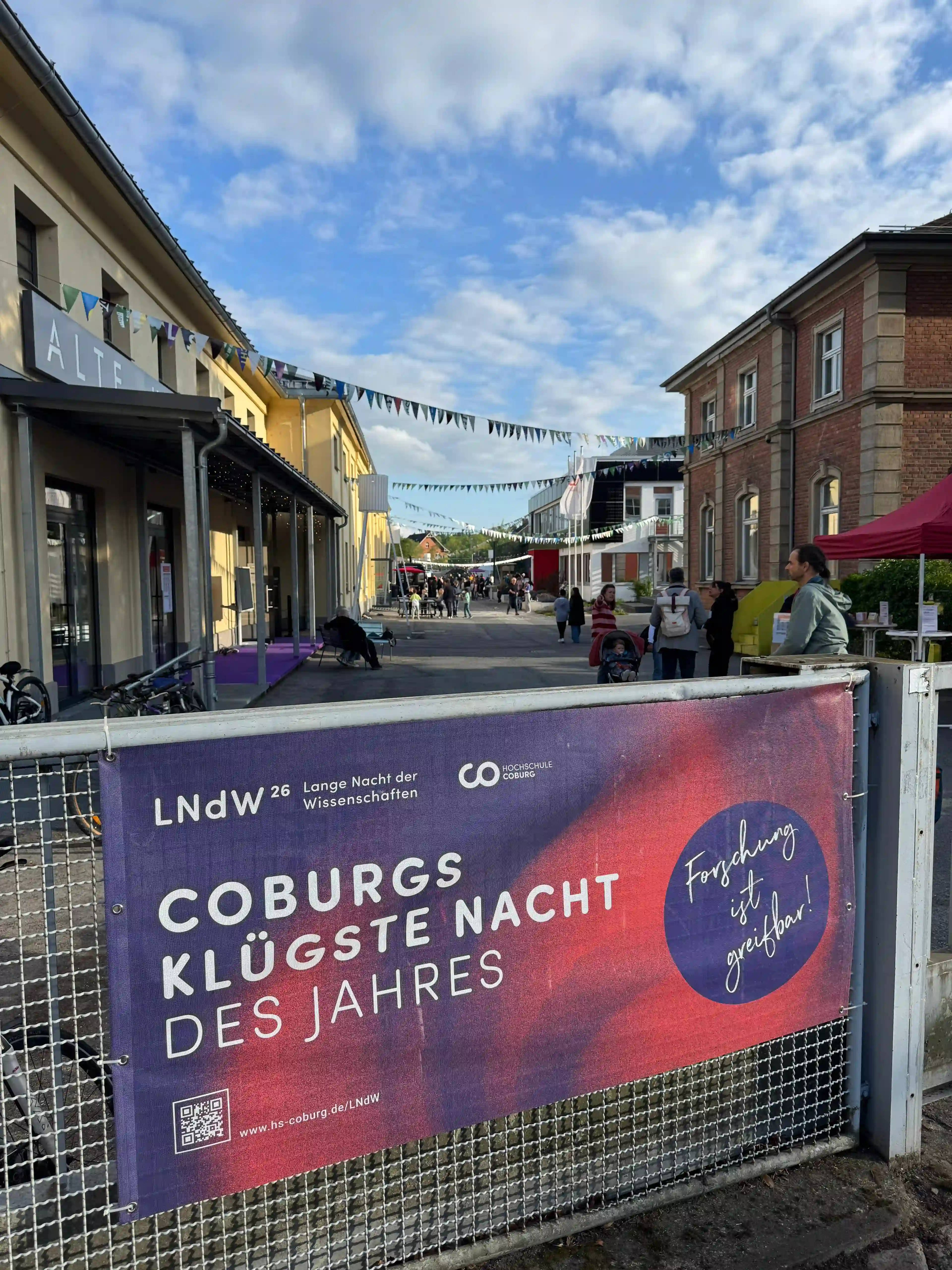 Außenansicht der Langen Nacht der Wissenschaften
